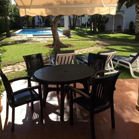 بيت للعطل Casa Olivia دينايا
